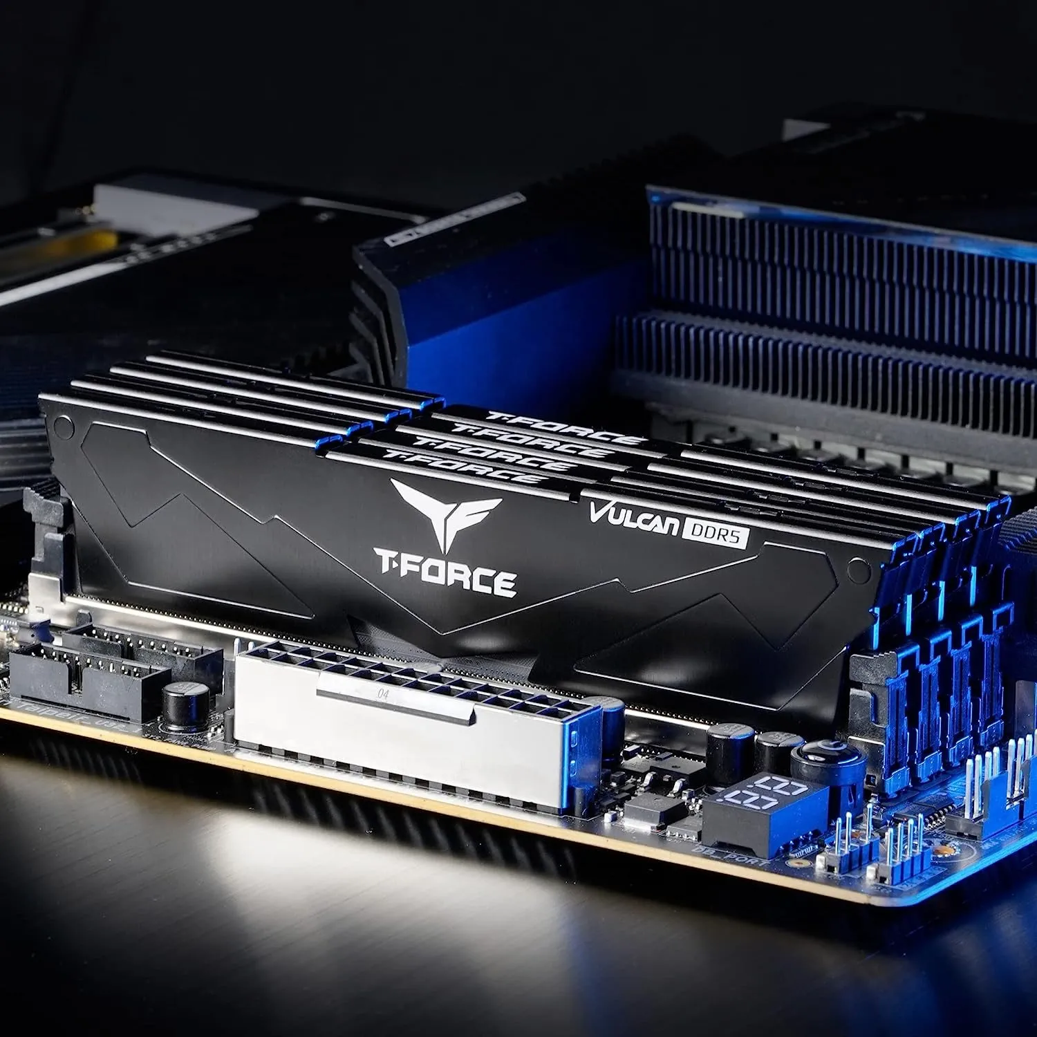 Оперативная память 32GB Kit (2x16GB) 6400MHz DDR5 Team Group VULCAN FLBD532G6400HC40BDC01 Black — фото 7