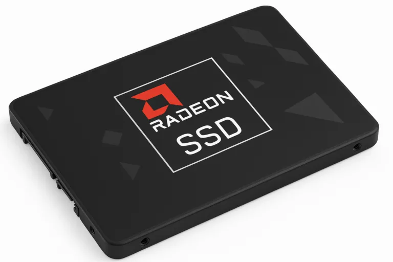 Твердотельный накопитель 1024GB SSD AMD RADEON R3 Series SATA3 2,5" R550/W500 R3SL1024G2